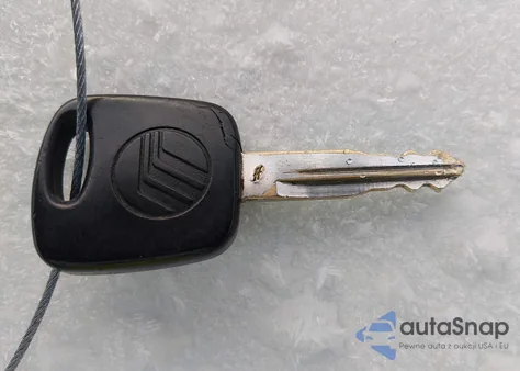 1999 Mercury Grand Marquis Ls from USA, damaged, VIN 2MEFM75W4XX694741